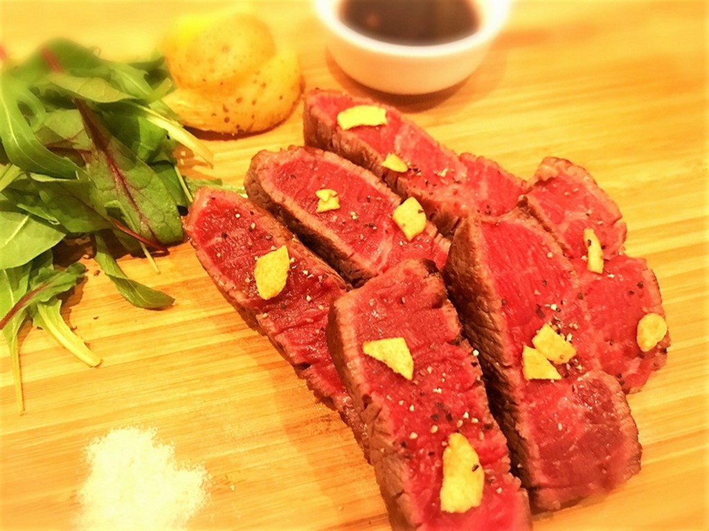 牛ヒレのステーキ付き飲み放題コース3500円～