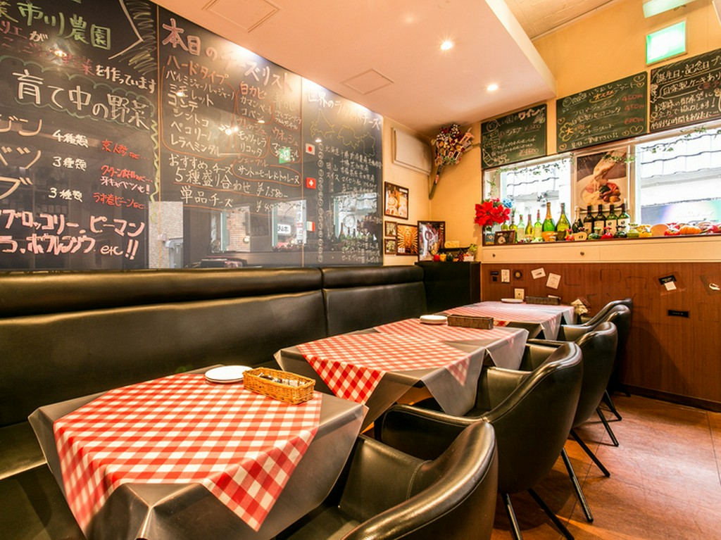 チーズ＆ワインのマリアージュで楽しいひと時を