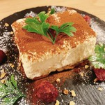 ＜おすすめ＞
セミフレッド…半分凍った状態を意味する、ふんわりとしたムース状のアイスです。