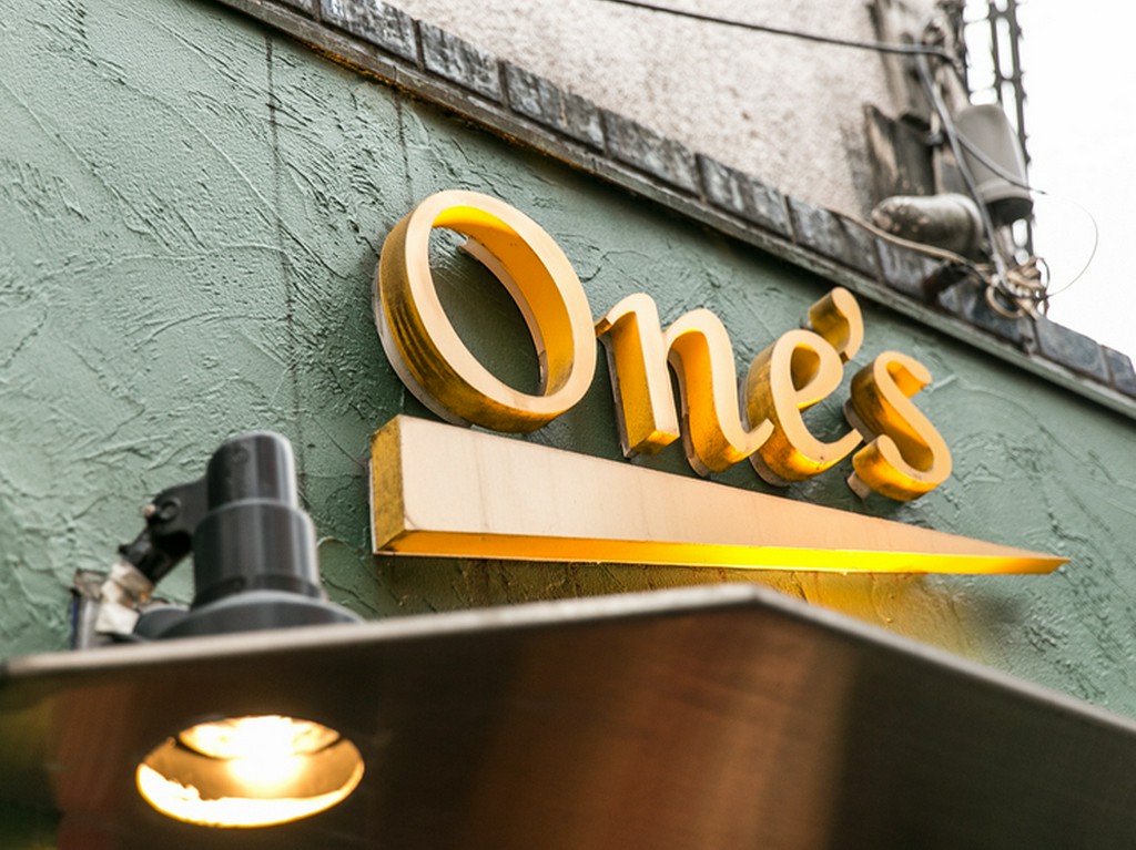 チーズの豊かな香りに満たされた空間