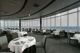 地上160Mからの夜景が大人の二次会へランクUP.。