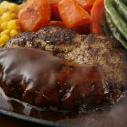 ライスorバゲット、サラダ、スープ
ライス大盛無料！
ドリンク＋100円
200g