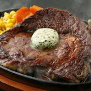 ライスorバゲット、サラダ、スープ
ライス大盛無料！
ドリンク＋100円
150g…1,680円
ダブル…3,180円