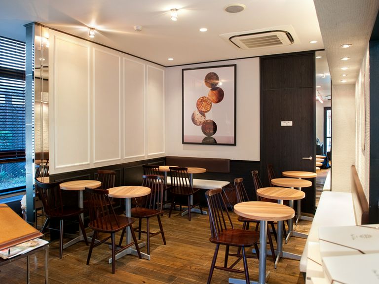 全16席のイートインスペースですごす、とっておきの時間