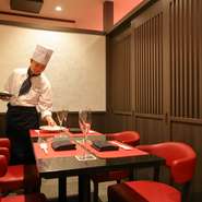 誕生日や結婚記念日などに利用する場合は、5日前までに予約をすれば、ケーキや記念写真撮影などのサービスを用意してもらえます。長寿や七五三など、家族揃ってのお祝いの席にもぴったり。