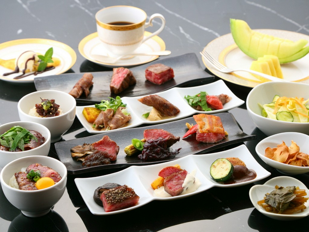 最高等級の松阪牛を様々な味わいで一品ずつお楽しみいただける『徳川コース』