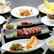 ステーキを食べたい方に嬉しいオーソドックスなステーキコースは、サラダやホタテ料理もついており、バランスのよさも抜群。松阪牛のシャトーブリアン・ヒレ・サーロインから好みのお肉を選べます。