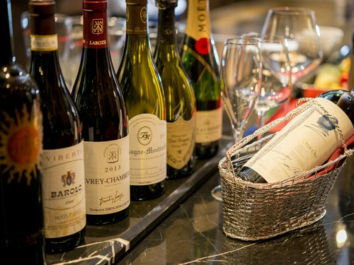 肉料理との相性がよいワインも豊富に勢揃い