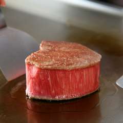 柔らかくてジューシーな最高級A5ランクのお肉を厳選