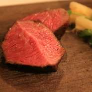 「最高ランクA5佐賀牛」は柔らかい赤身の中にきめ細やかに風味ただよう脂肪が入った霜降りの芸術！「岩手県産和牛ハラミ」は独特の風味、旨みがあり、焼くと肉汁が滴るほどとてもジューシーでローカロリー！