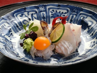 毎朝、必ず中央市場に足を運んで吟味する『お造り』