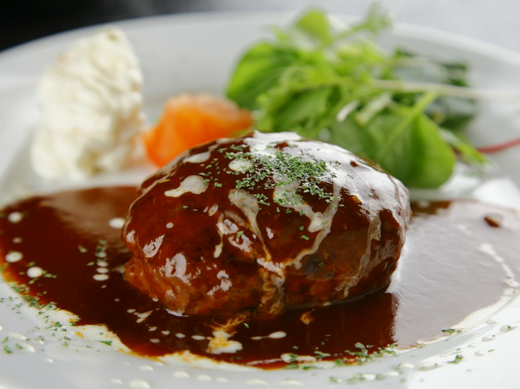 週末にしか出会えない限定メニュー『週末スペシャルランチ』