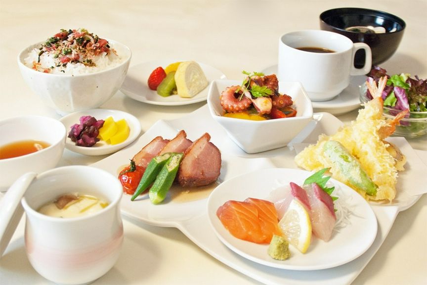 特製和・洋・中ランチ