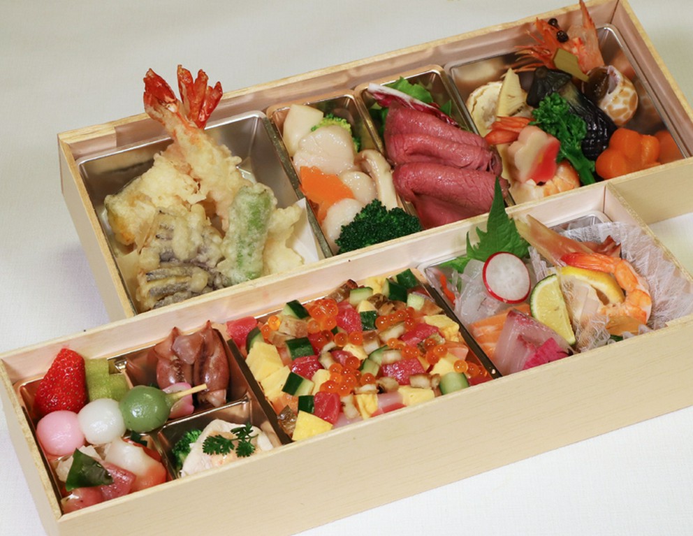 会席弁当3,600円
