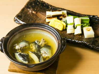 通年で食べられる『すっぽん鍋』、冬の季節にはクエ鍋とちり鍋も