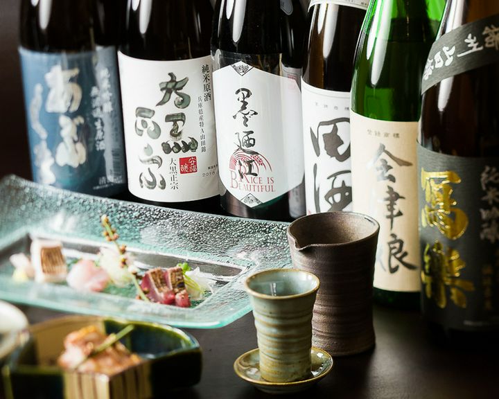 蔵元直送の希少な日本酒や旬のお酒が豊富にラインナップ