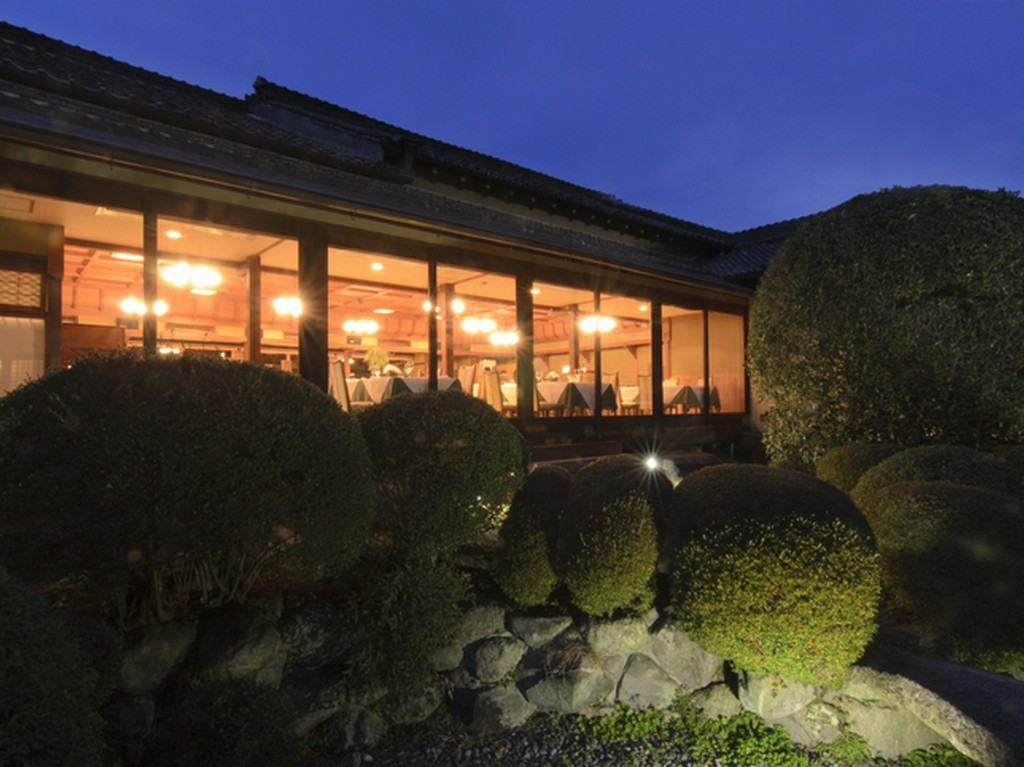 改まった会食にも利用したい、風情ある特別な空間