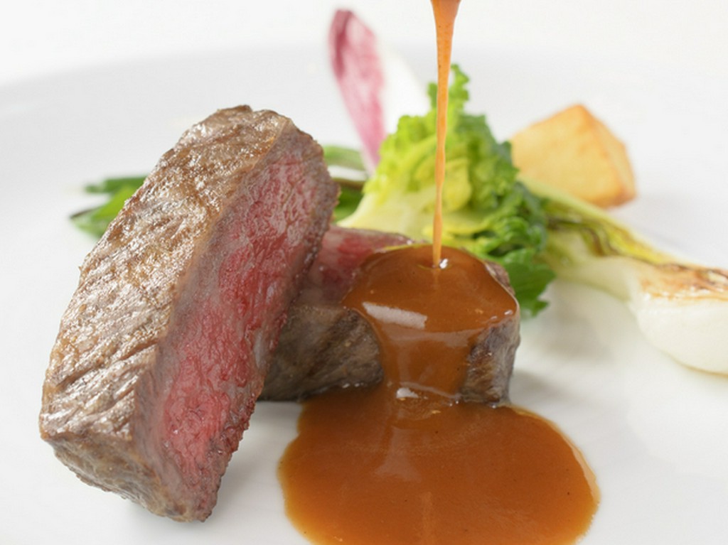 上質な肉の旨味を堪能できる『大和牛』