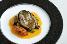 魚介料理、肉料理を両方お愉しみいただけるフルコース