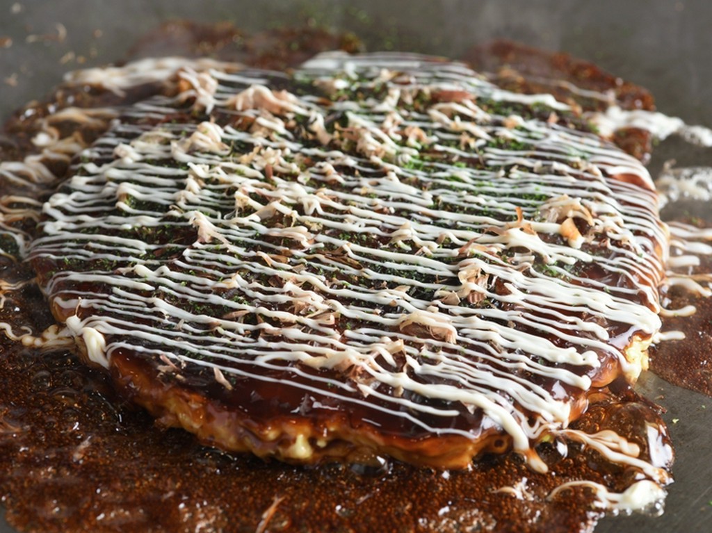 山芋をたっぷり使用したふわとろの食感が特徴。軽く食べられる『豚玉』