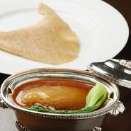 国内の高い技術を使い、丁寧に仕上げられた「吉切鮫」