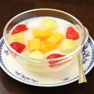 新鮮果実入り杏仁豆腐