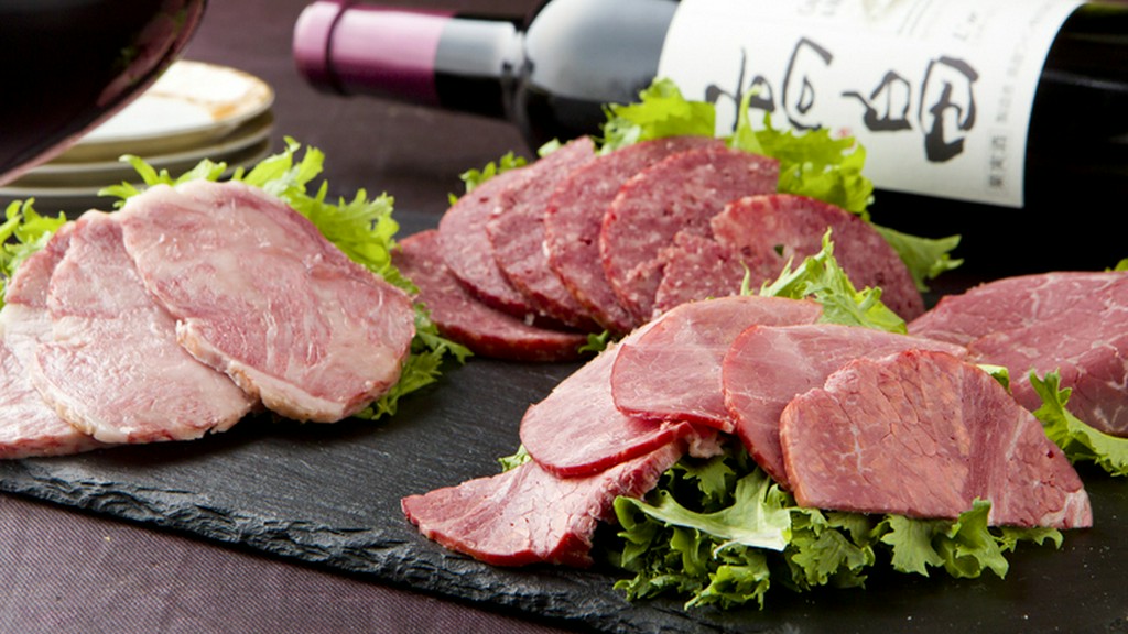 全国でも珍しいお店オリジナル『和牛ハムの盛り合せ』(4人前)