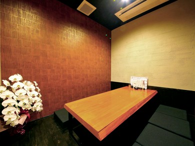 4名〜20名まで対応、掘りごたつの完全個室
