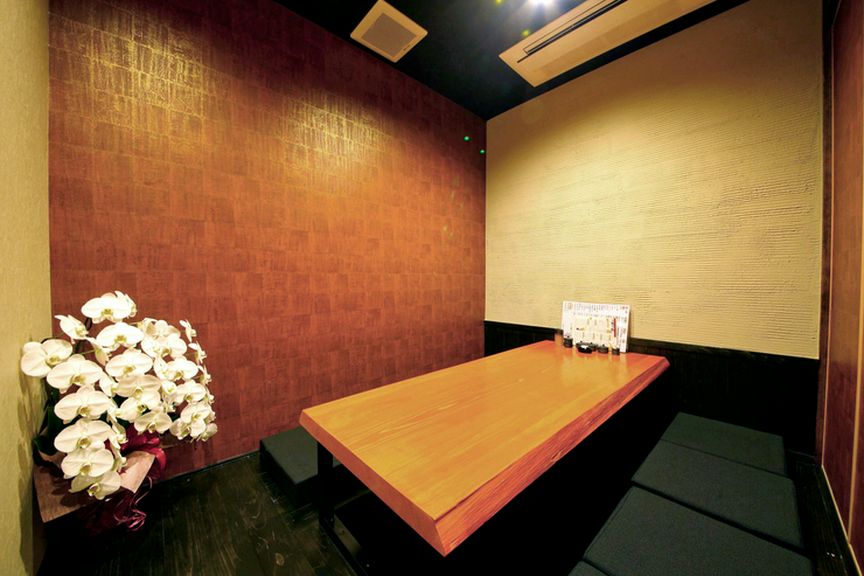 ヒールを脱いで癒し系女子会!掘りごたつの個室で!