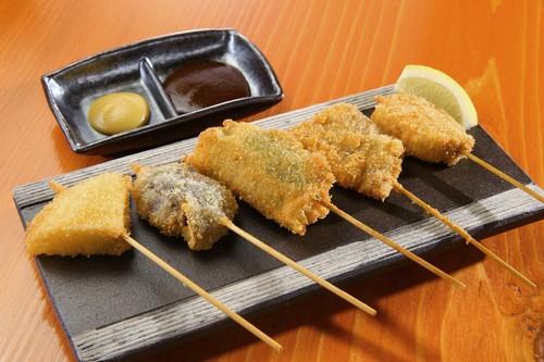 サクッと揚げたて『串揚げ盛り合わせ5本』