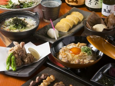 2500円から3500円まで。シーンや予算に合わせて利用できる鶏料理満載のコースです。