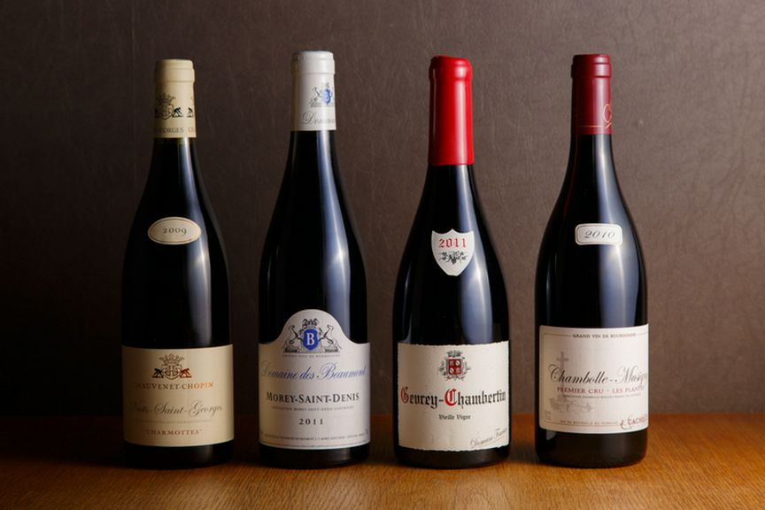 シェフ自らが厳選。60種類以上の豊富なワイン