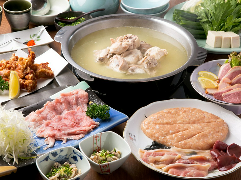 おすすめ料理も一緒に堪能できる『水炊きコース』　人数分