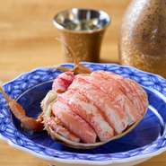 旬の食材を取り入れることで、季節感あふれる料理を提供