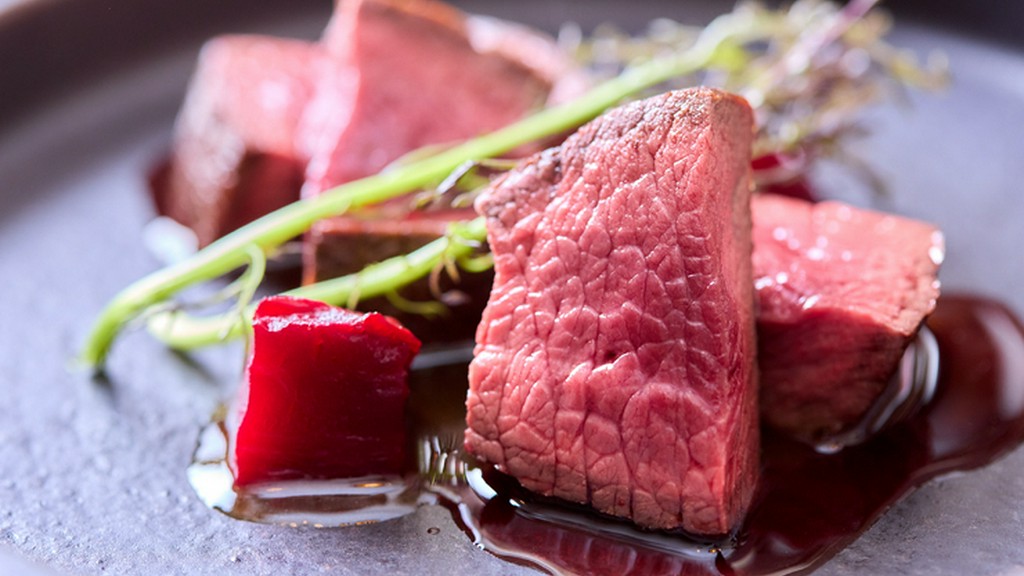 北海道紋別の猟師さんから届くジビエにこだわる『紋別産蝦夷鹿のステーキ』