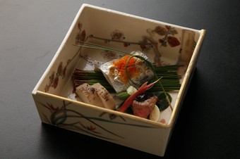 旬の味わいを存分に生かした『太刀魚の焼き物』