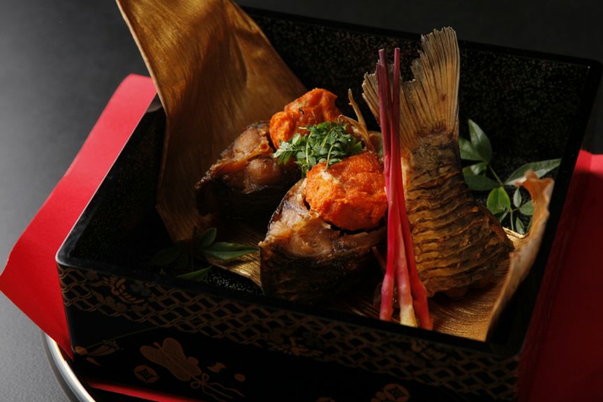 早春だけの特別な美味しさ『寒ブナの煮つけ』