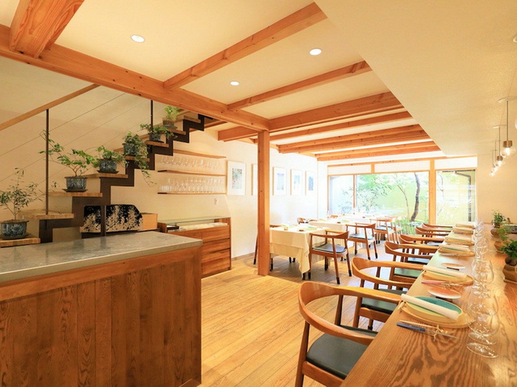 楽しい時間を過ごすために、ナチュラルさを徹底したインテリア