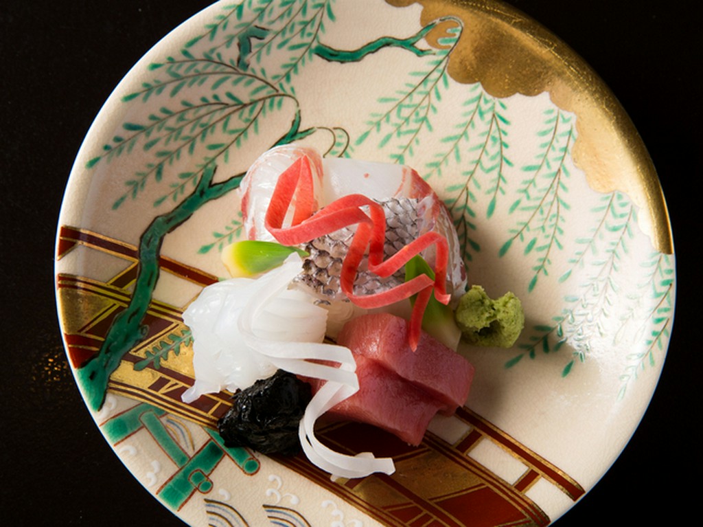 小山氏の包丁使いが冴え渡る『お造り』