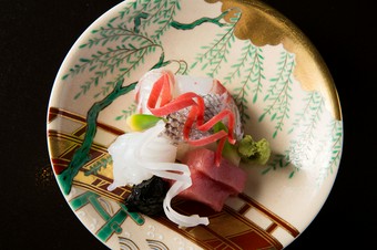 小山氏の包丁使いが冴え渡る『お造り』