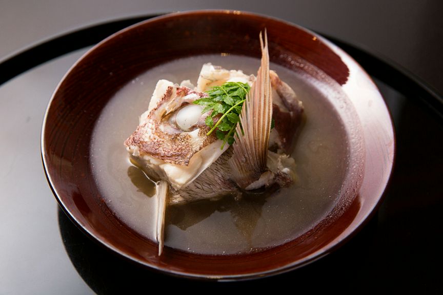 郷土の料理を料亭の味へと昇華させた『鯛の淡々』