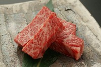一皿　3800円
一枚　950円