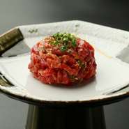 東京都中央区保健所より生食取扱認可を取得。新鮮で安全な尾崎牛の生肉・生食を堪能していただけます！