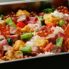 尾崎牛と雲丹・いくらの宝石箱