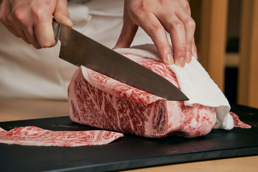 幻の赤身肉と呼ばれる尾崎牛専門焼肉店