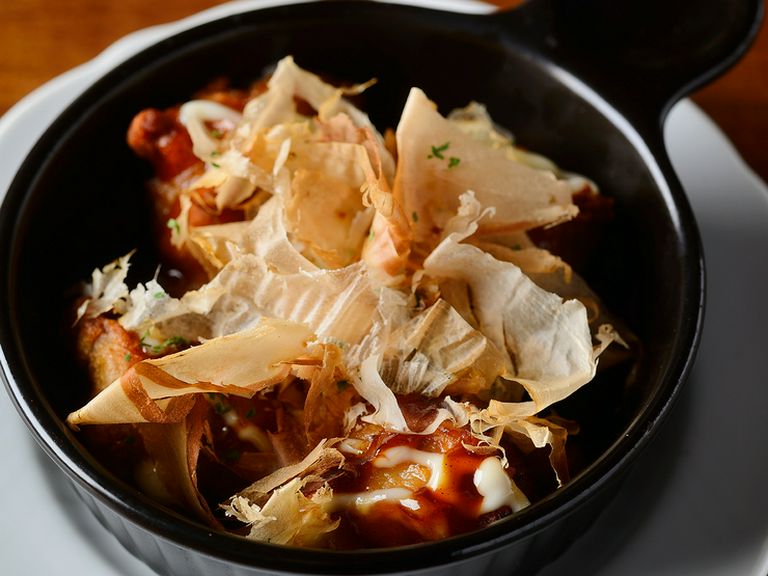 見た目にインパクトがある『たこ焼き風 鶏のから揚げ』