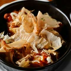 見た目にインパクトがある『たこ焼き風　鶏のから揚げ』