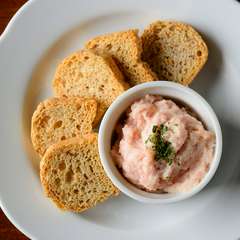 酒との相性が抜群の『ハムのペースト』