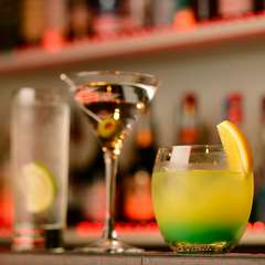 多岐にわたるリキュールからつくりだす『Cooktall』