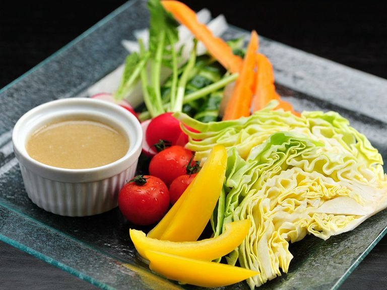 美味しいお肉のお供にぴったり。野菜たっぷり『バーニャカウダ』